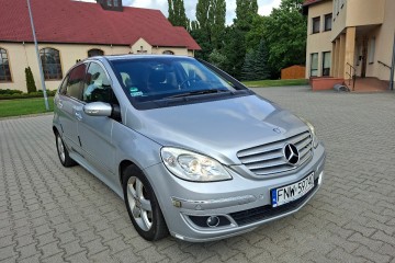Zarejestrowany - ubezpieczony - 2,0 - 140 KM