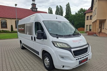 Zarejestrowany - ubezpieczony - 9 foteli - 2,0 - 131 KM